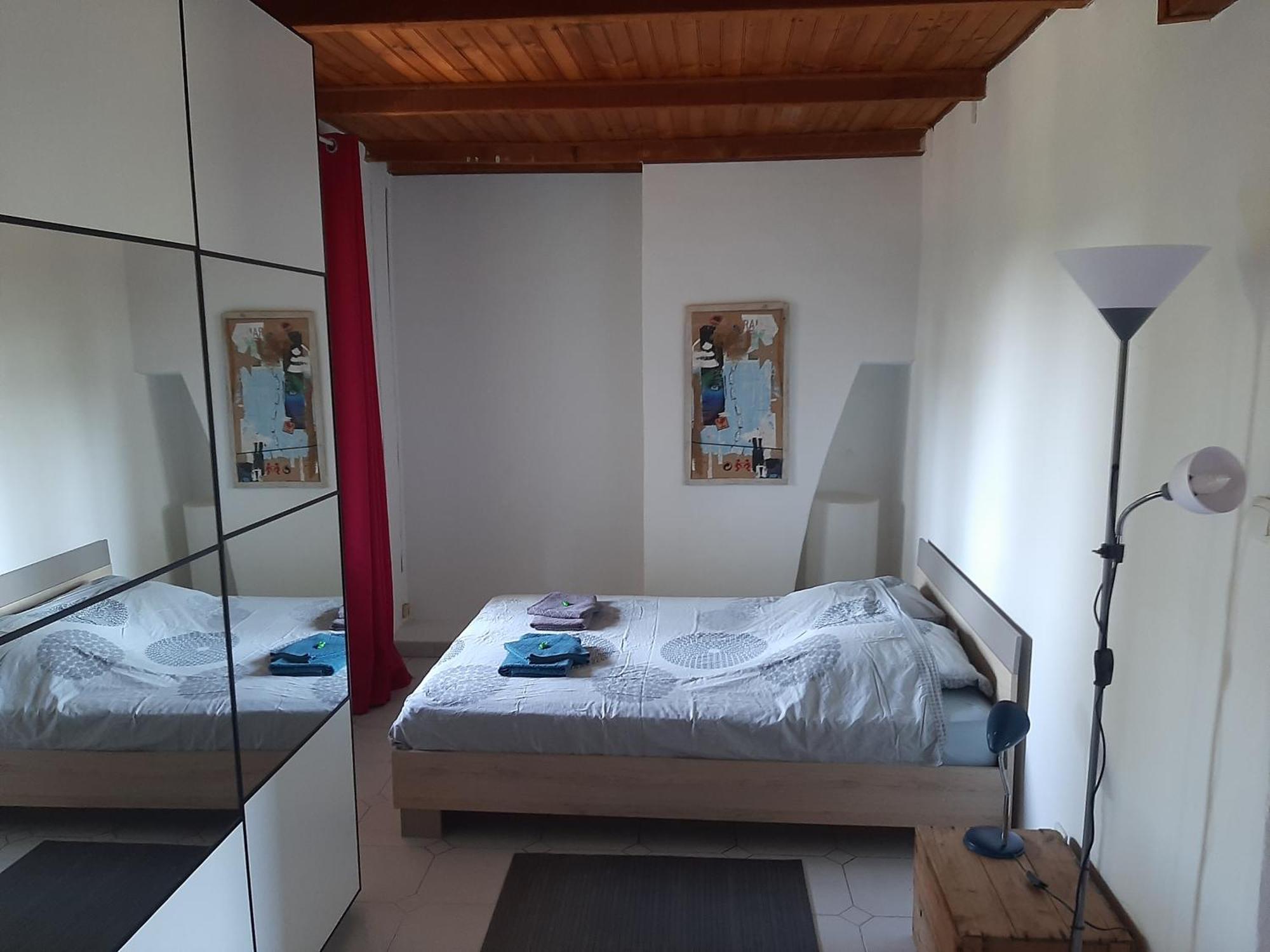 Appartement Avec Grand Jardin Et Parking, Юзес Экстерьер фото
